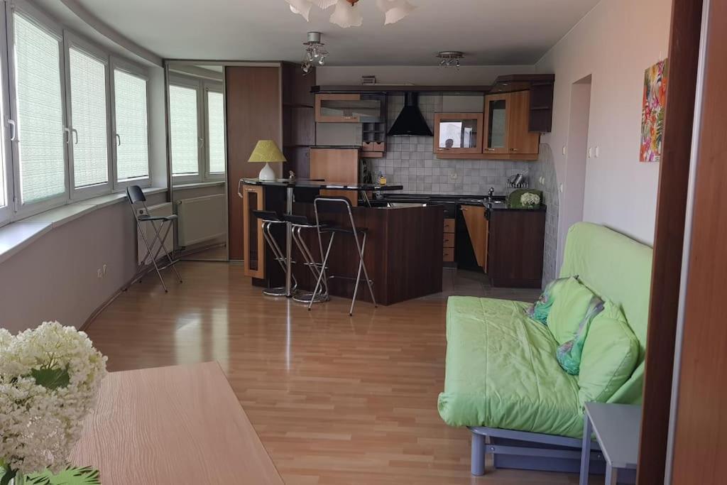 Appartement Sloneczny Apartamencik à Wrocław Extérieur photo