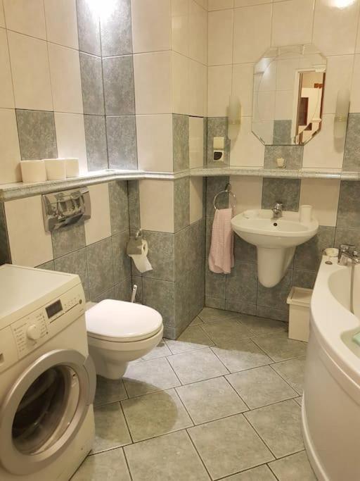 Appartement Sloneczny Apartamencik à Wrocław Extérieur photo