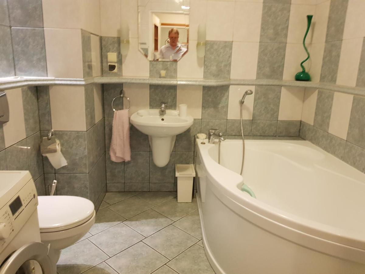 Appartement Sloneczny Apartamencik à Wrocław Extérieur photo